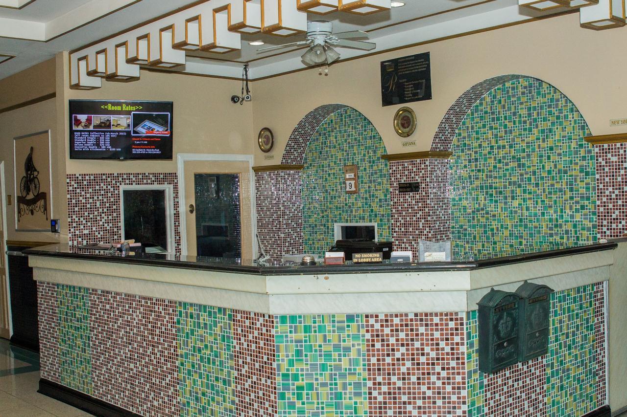 Regency Suites Hotel Georgetown Extérieur photo