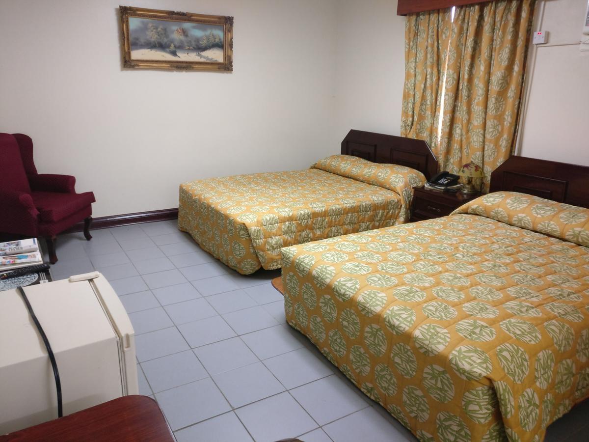 Regency Suites Hotel Georgetown Extérieur photo