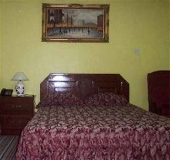 Regency Suites Hotel Georgetown Chambre photo
