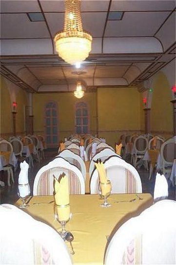 Regency Suites Hotel Georgetown Restaurant photo
